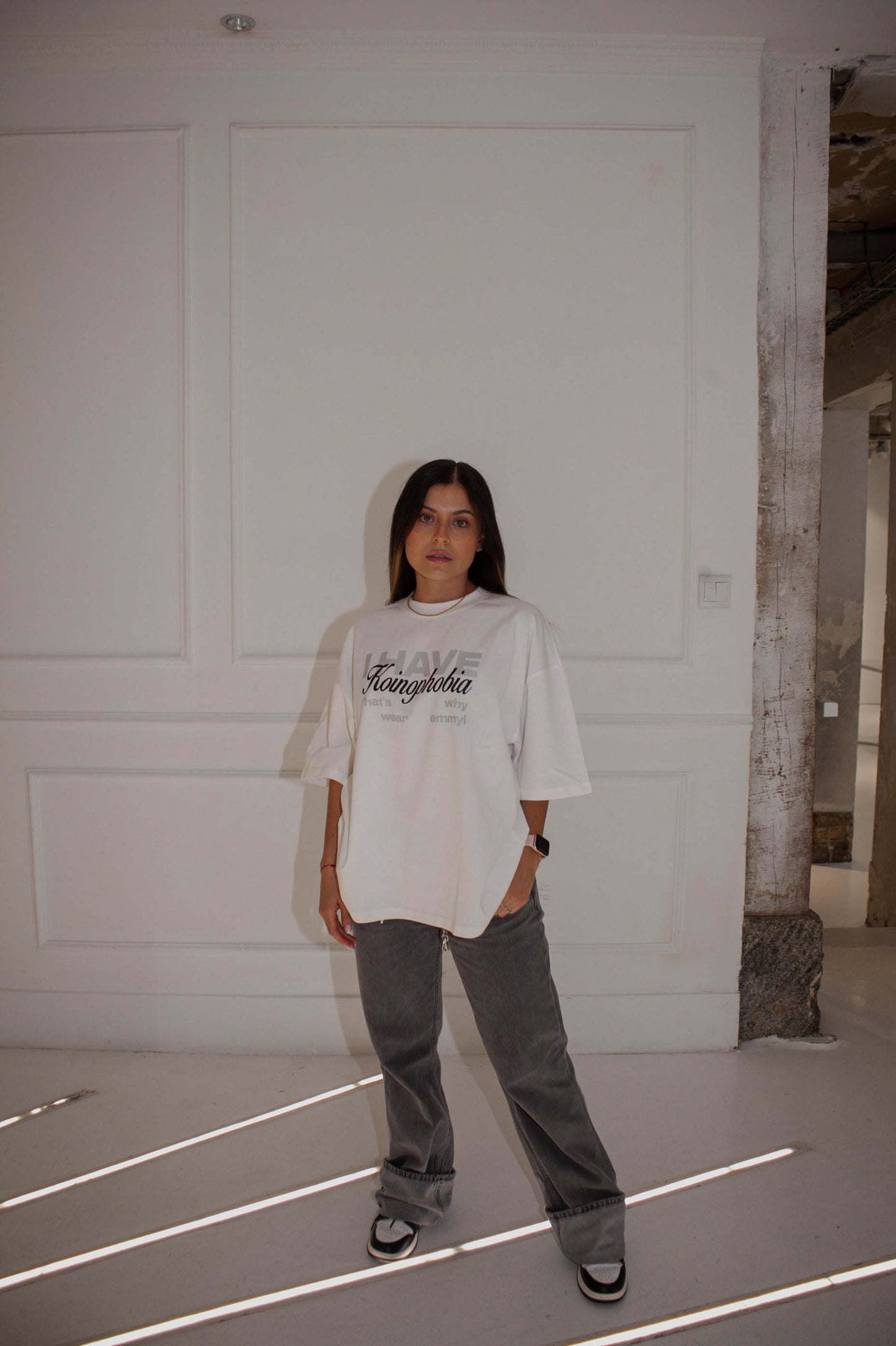 CAMISETA BOXY "KOINOPHOBIA"